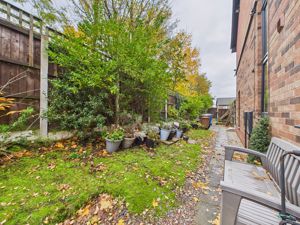 Photo 8- click for photo gallery